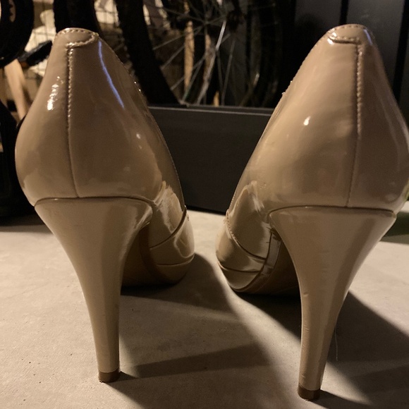 Marc Fisher platform pump - Picture 3 of 4